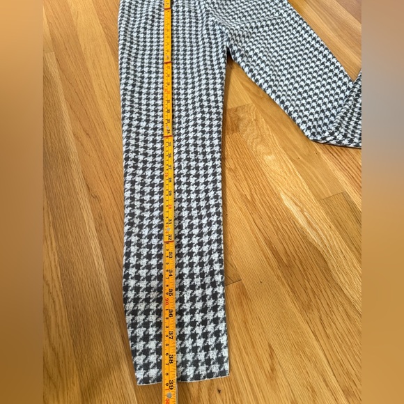 Zara Black and White Houndstooth Skinny Pants - Picture 5 of 12